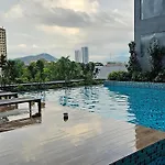 Neu Suites